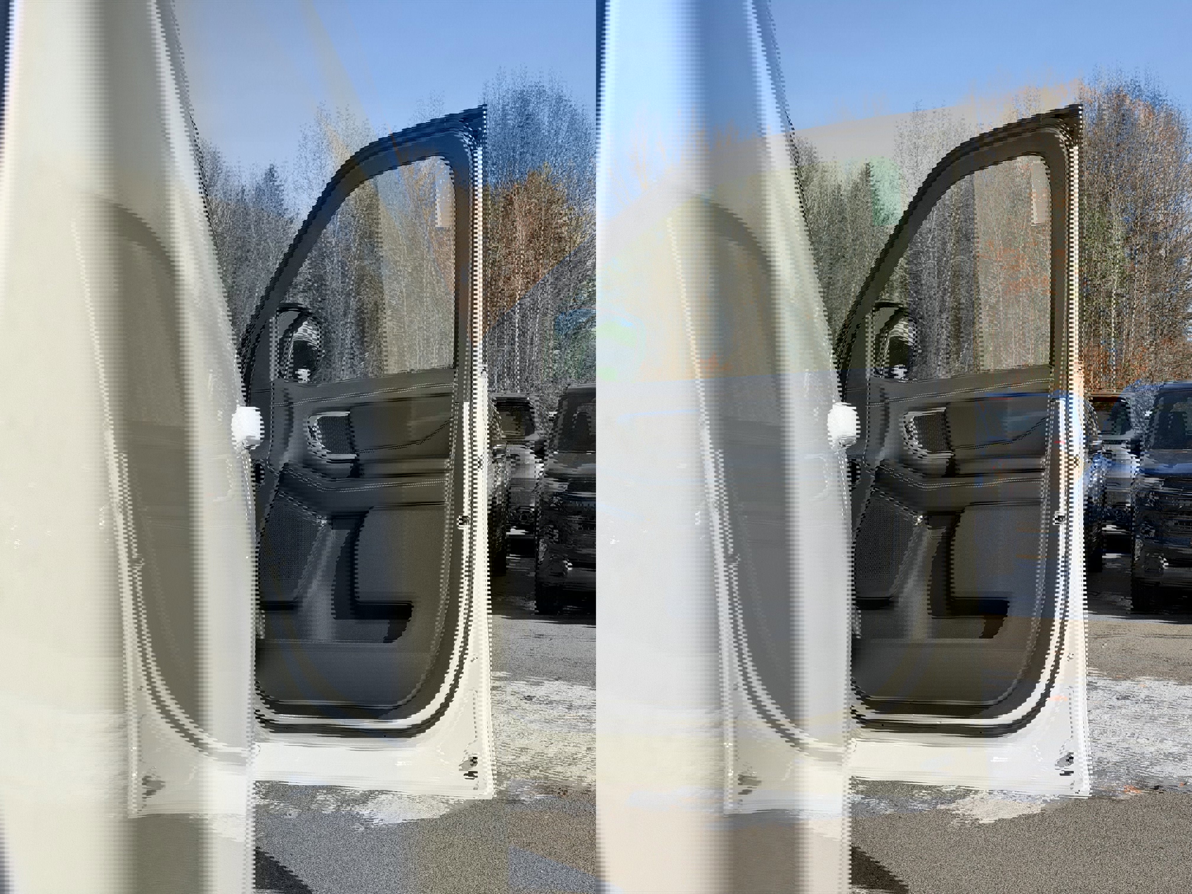 New 2025 Ford Expedition Max Platinum w/ Stealth Performance Package image 32