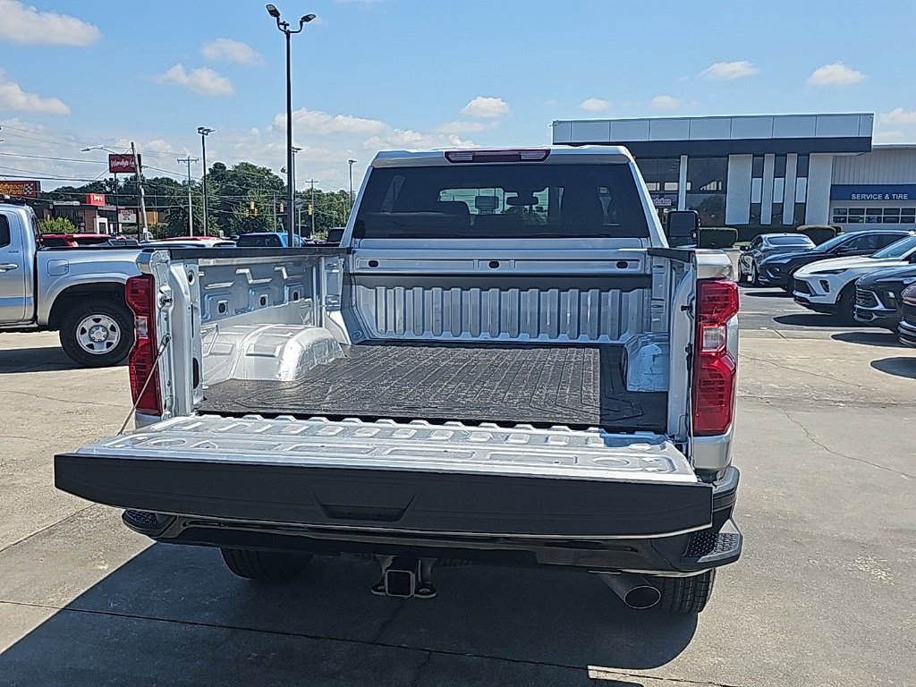 Used 2023 Chevrolet Silverado 2500 Custom w/ Custom Value Package image 6