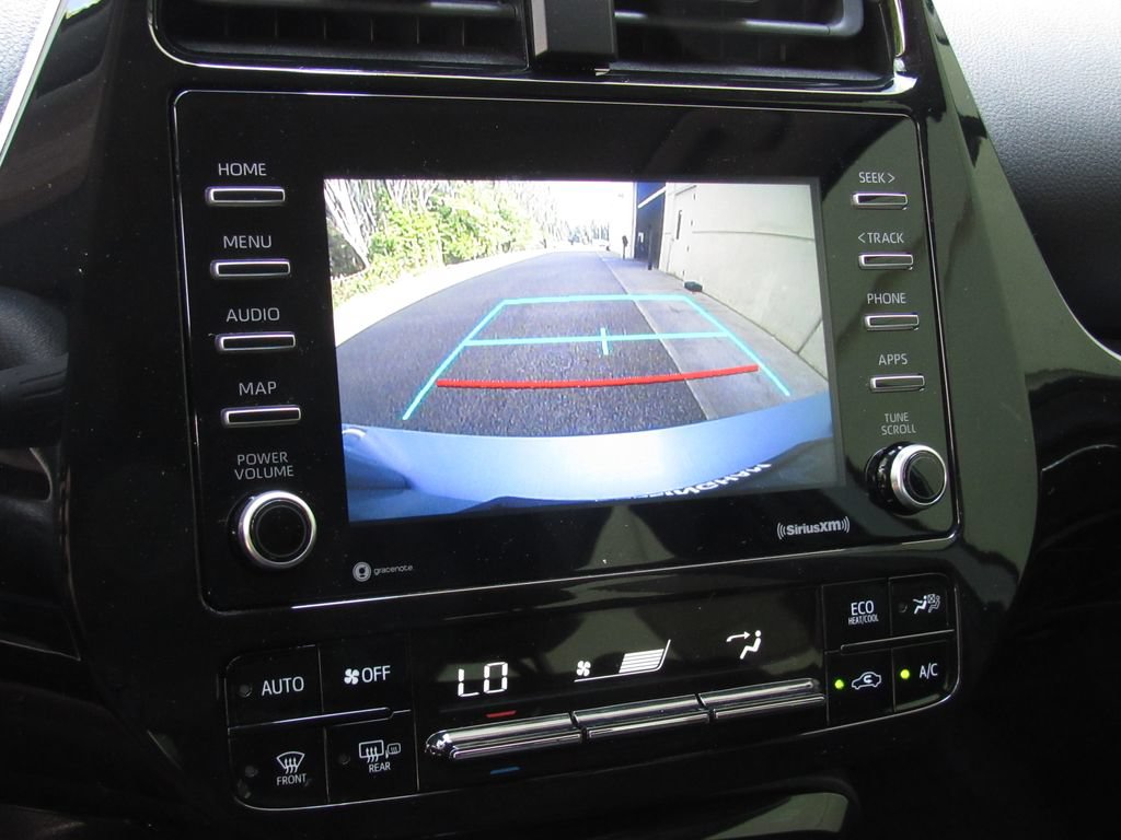 Certified 2022 Toyota Prius LE AWD/4WD image 29