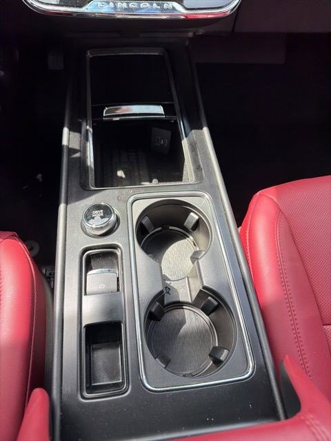 Used 2024 Lincoln Corsair Reserve w/ Equipment Group 201A image 19