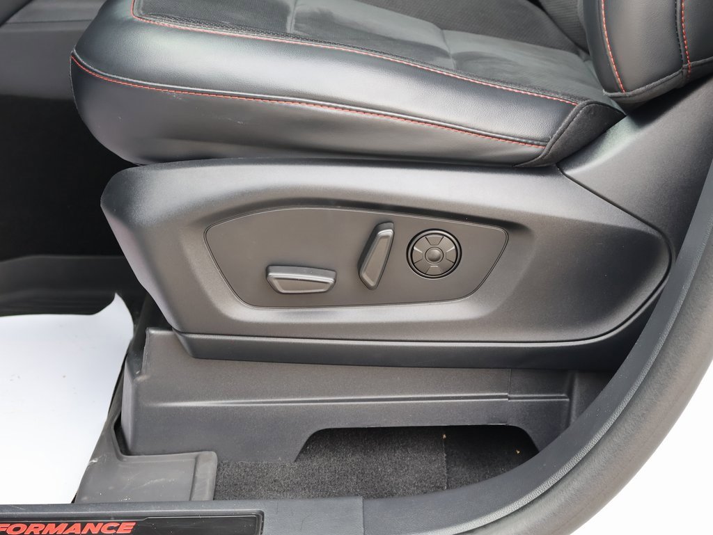 Used 2025 Ford Explorer ST image 12