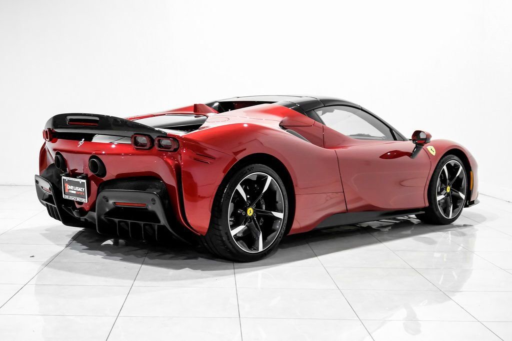 Used 2022 Ferrari SF90 Spider image 4