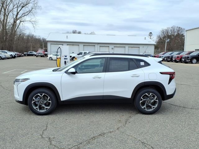 New 2026 Chevrolet Trax LT w/ LT Convenience Package FWD image 7