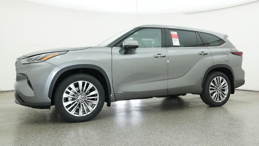 New 2026 Toyota Highlander Platinum image 16