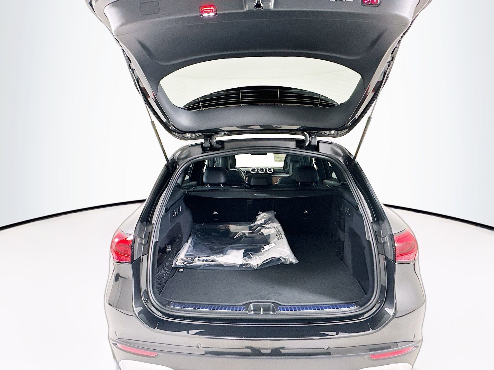 New 2026 Mercedes-Benz GLC 300 image 30