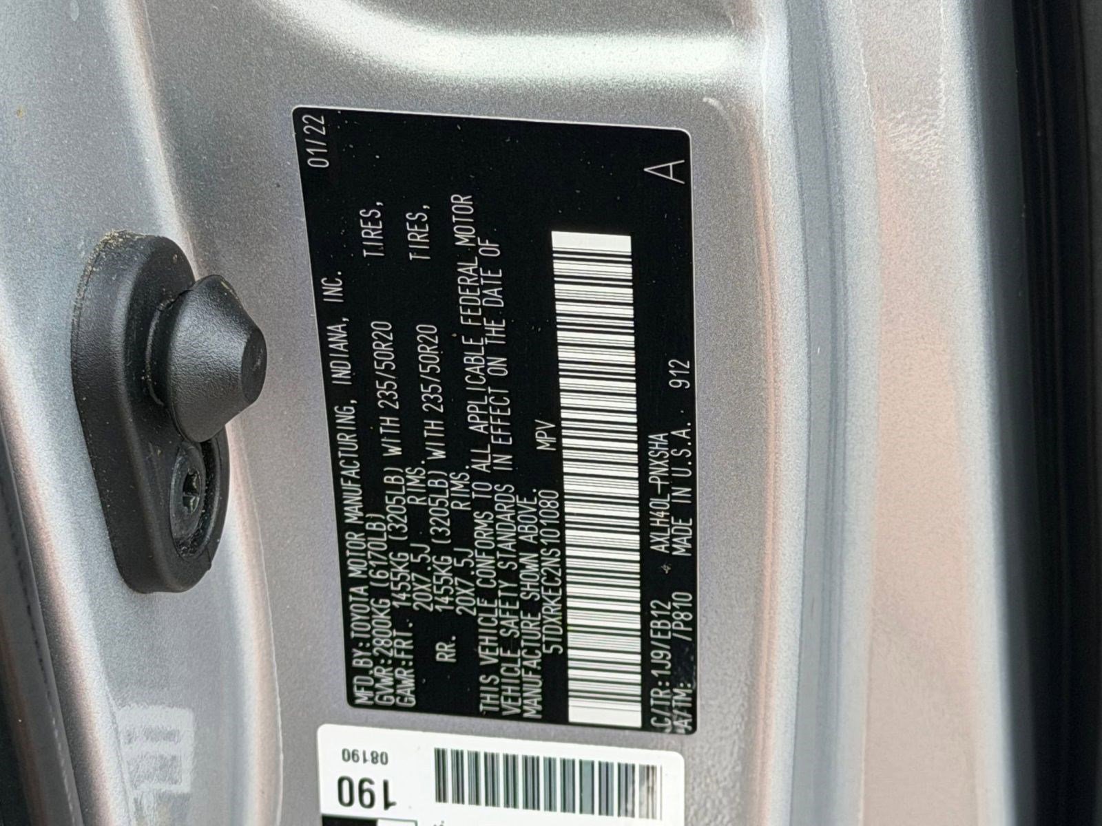 Used 2022 Toyota Sienna XSE FWD image 22