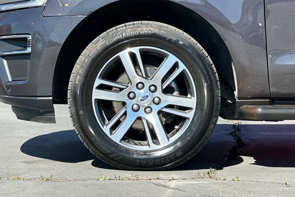 Used 2024 Ford Expedition Max Limited AWD/4WD image 28