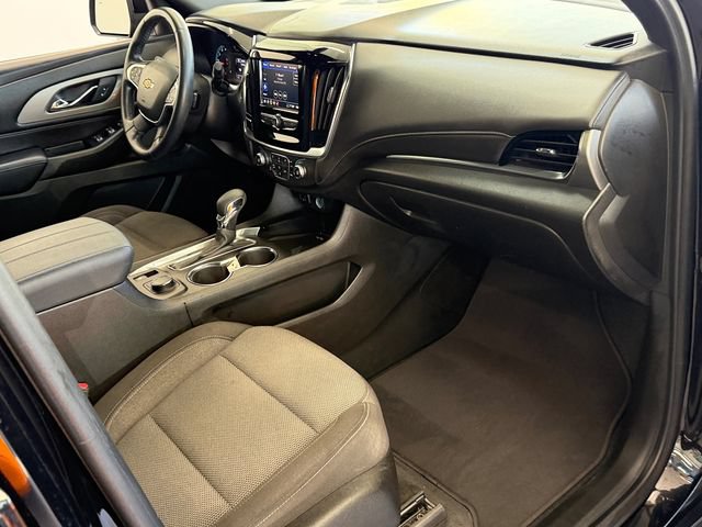 Certified 2023 Chevrolet Traverse LT w/ LPO, Cargo Package FWD image 14
