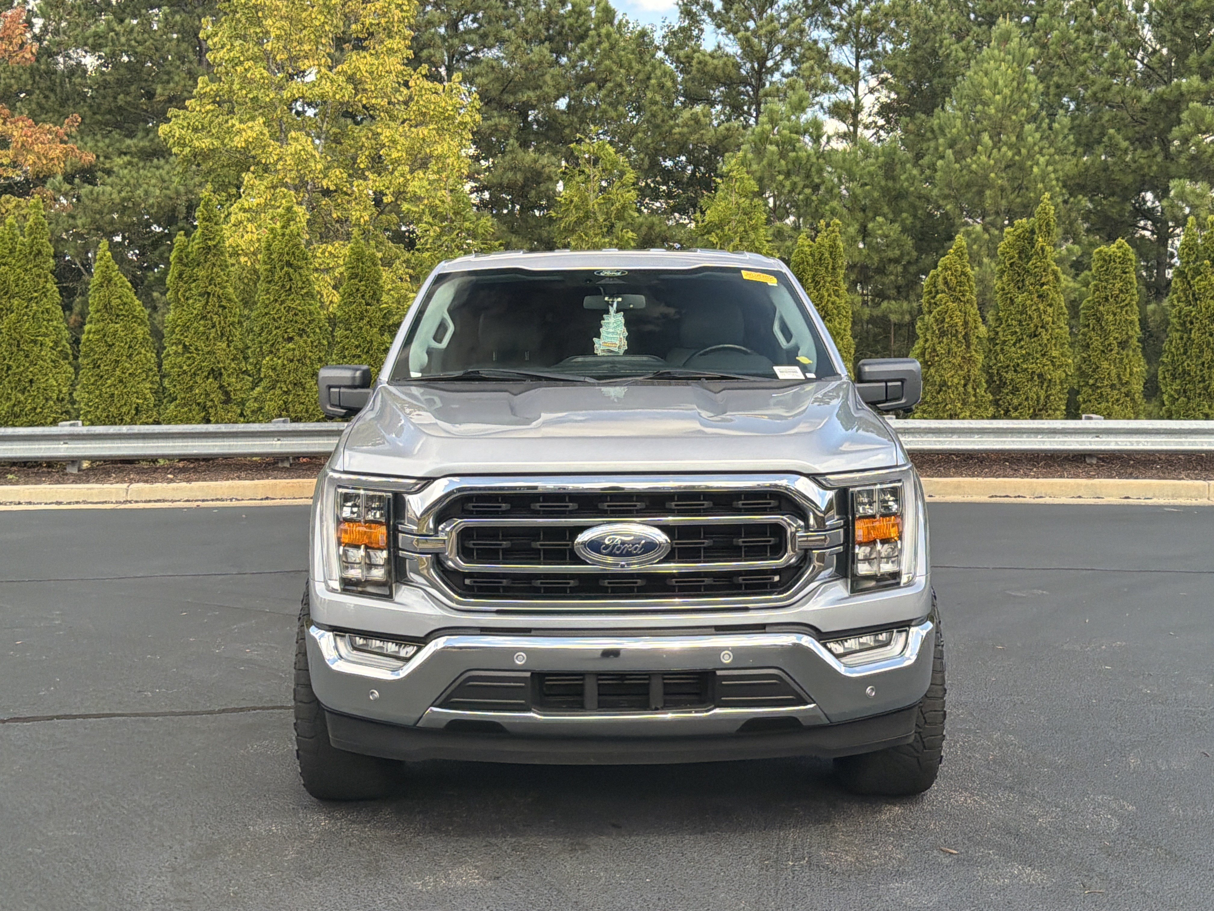 Used 2022 Ford F150 XLT w/ Equipment Group 302A High RWD image 9