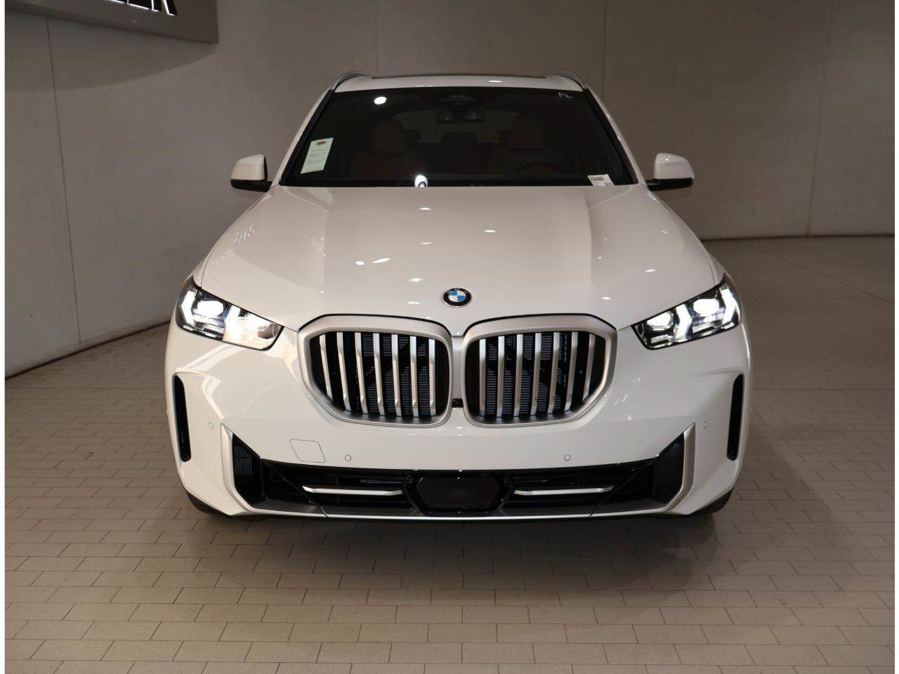Used 2026 BMW X5 xDrive40i w/ Premium Package AWD/4WD image 9