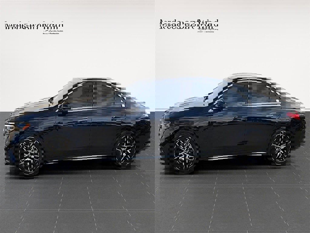 Used 2024 Mercedes-Benz E 350 4MATIC Sedan image 5