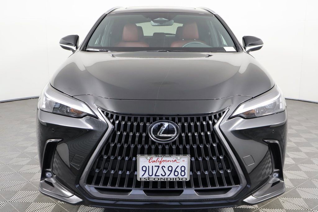 Used 2025 Lexus NX 250 FWD image 2