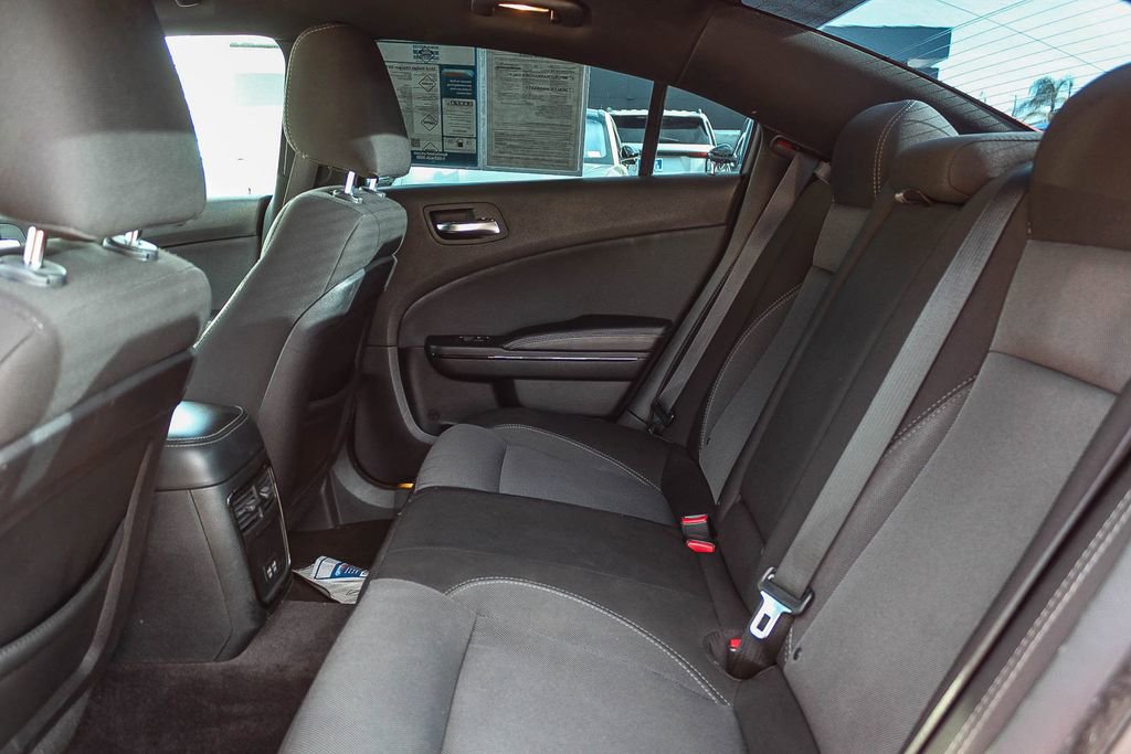 Used 2018 Dodge Charger SXT w/ Blacktop Package image 22