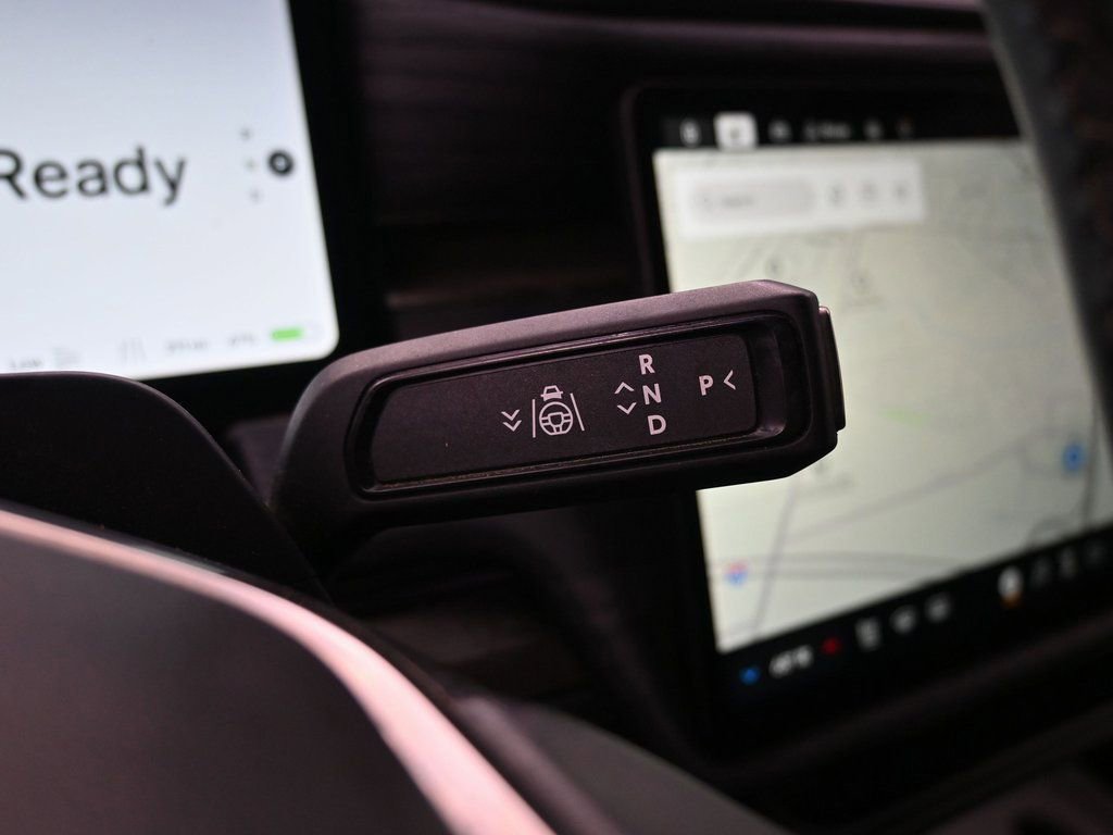 Used 2022 Rivian R1T Adventure image 14