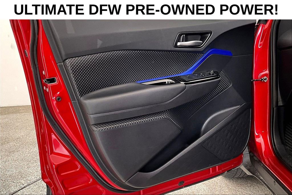 Used 2022 Toyota C-HR XLE FWD image 20