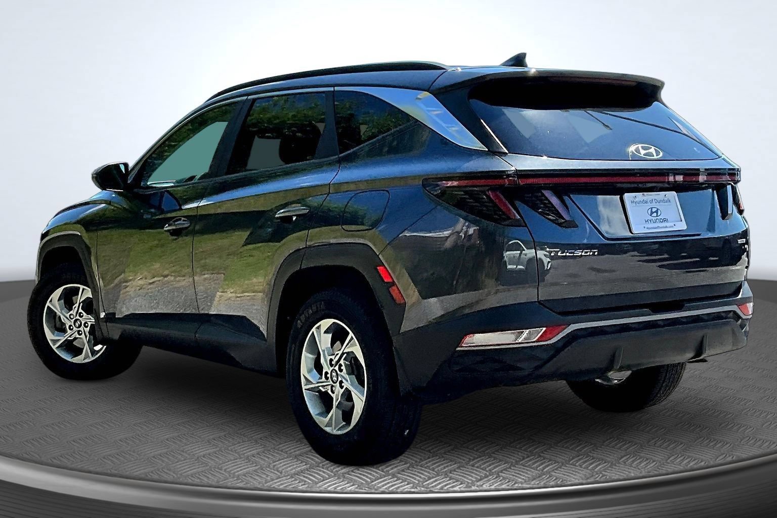 Used 2022 Hyundai Tucson SEL w/ Cargo Package AWD/4WD image 3
