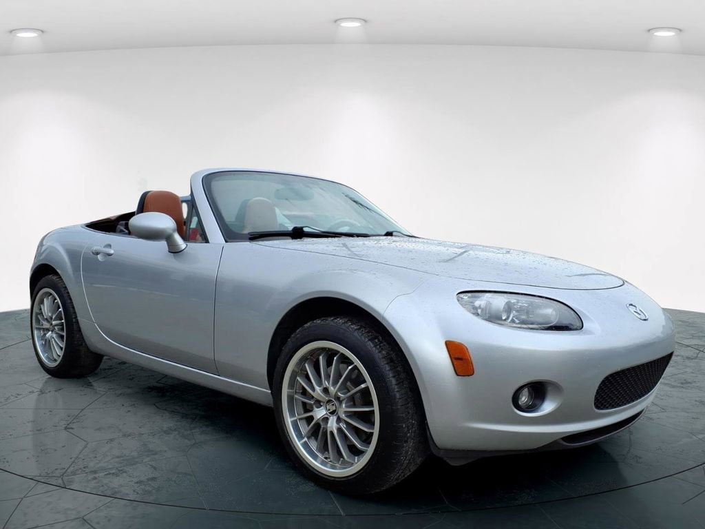Used 2006 MAZDA MX-5 Miata Grand Touring image 8
