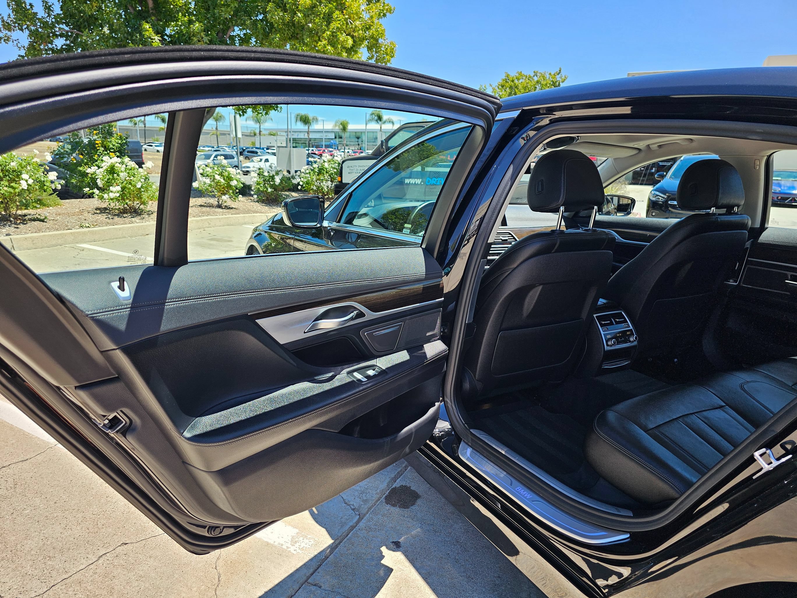 Used 2018 BMW 740i RWD image 21