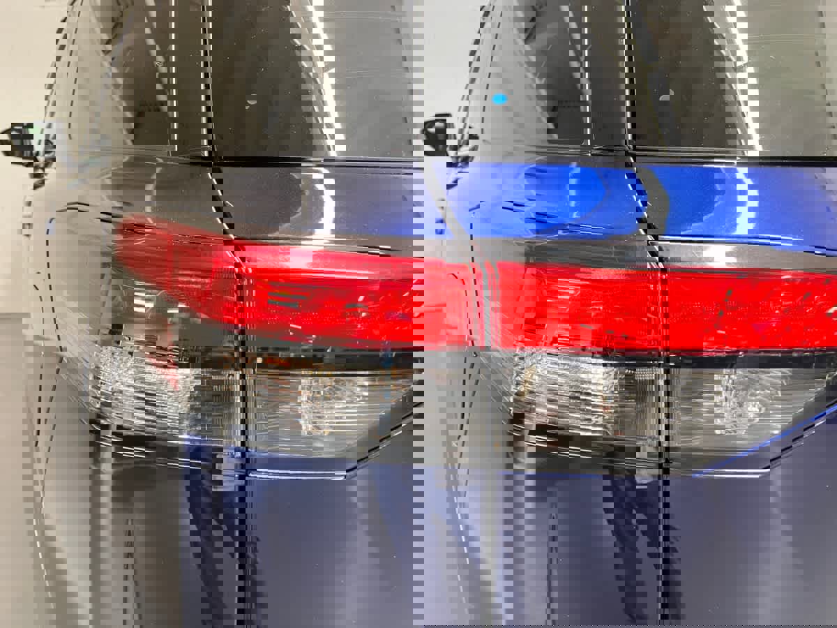 Used 2023 Nissan Pathfinder Platinum image 57