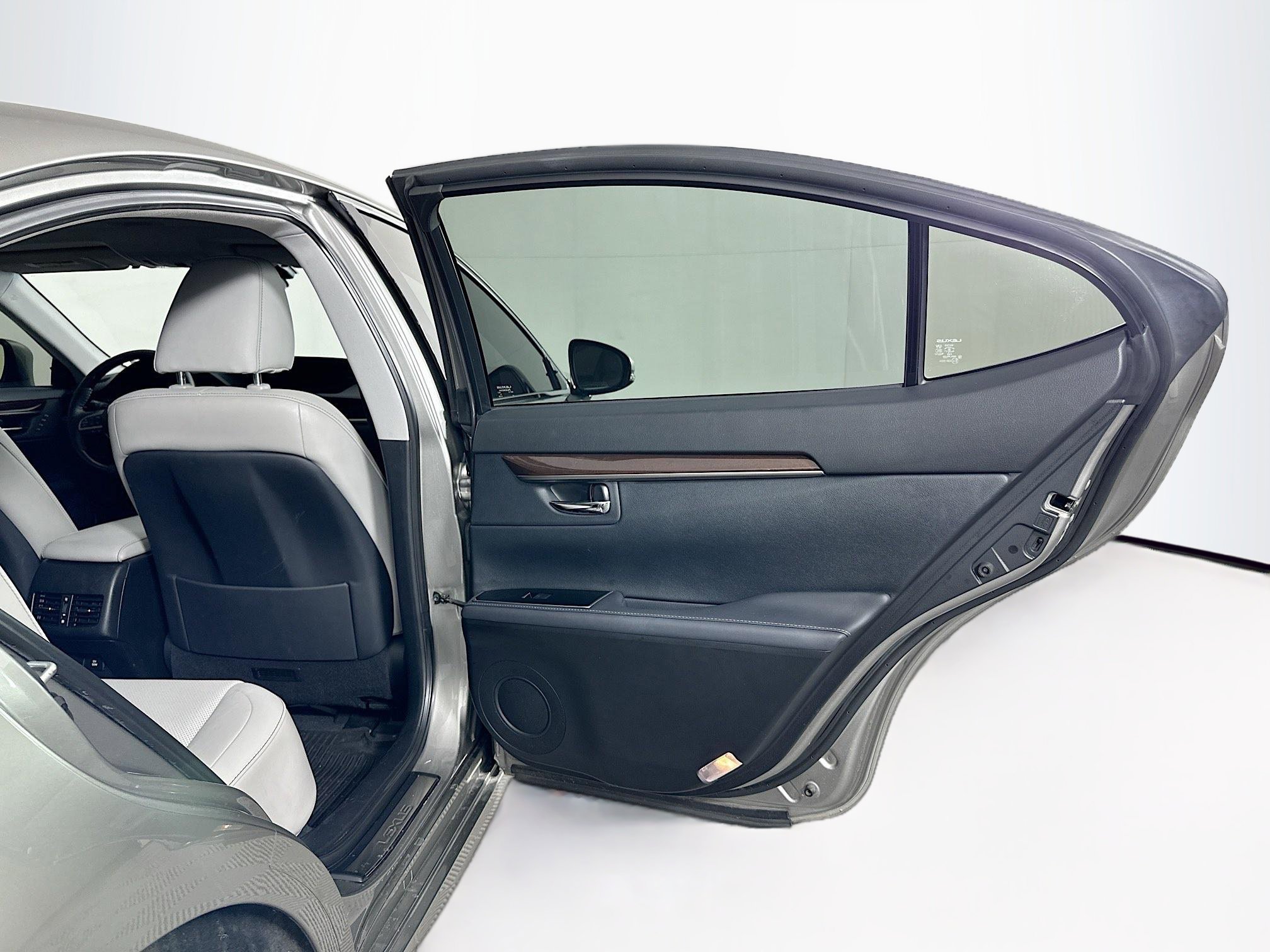 Used 2018 Lexus ES 350 image 32