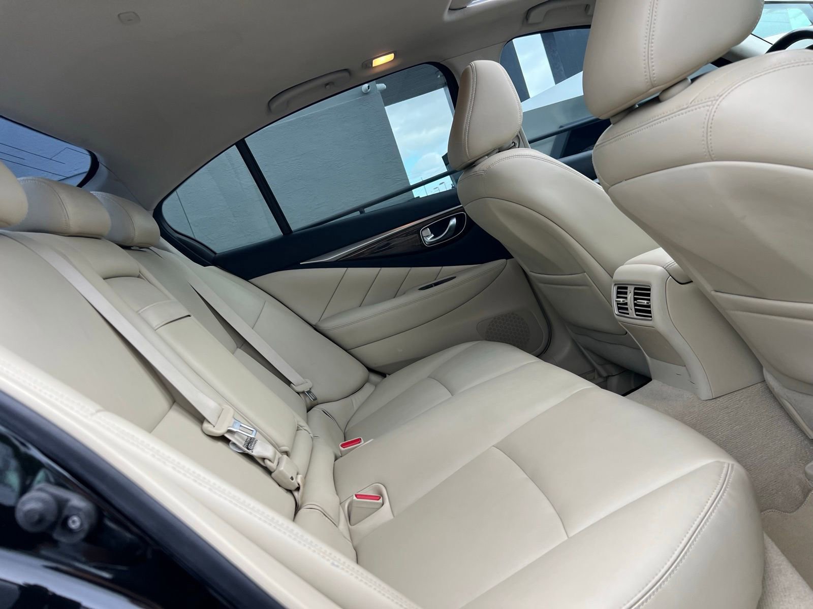 Used 2019 INFINITI Q50 Luxe w/ Essential Package (3.0T Luxe) image 47