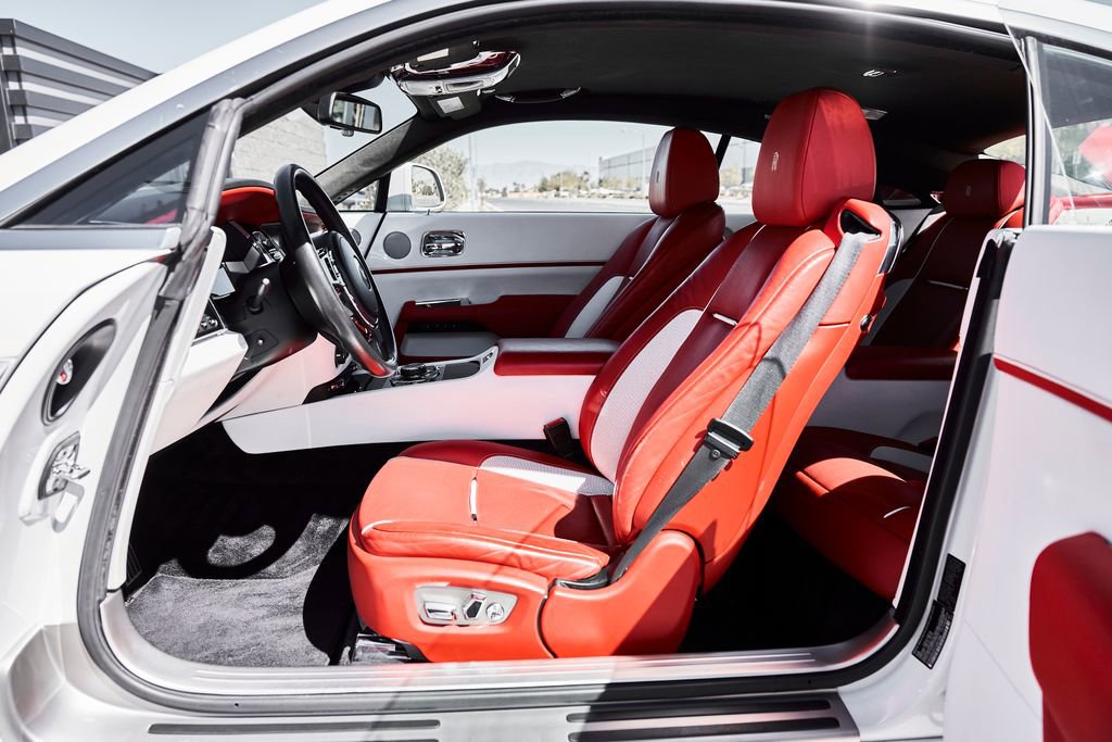 Used 2020 Rolls-Royce Wraith RWD image 27