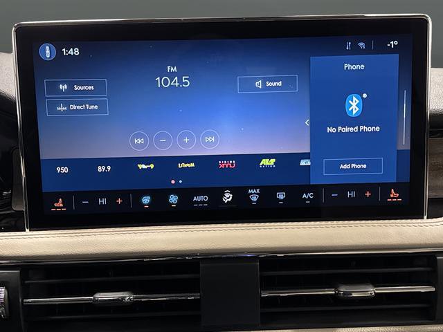 Used 2025 Lincoln Corsair Reserve image 18