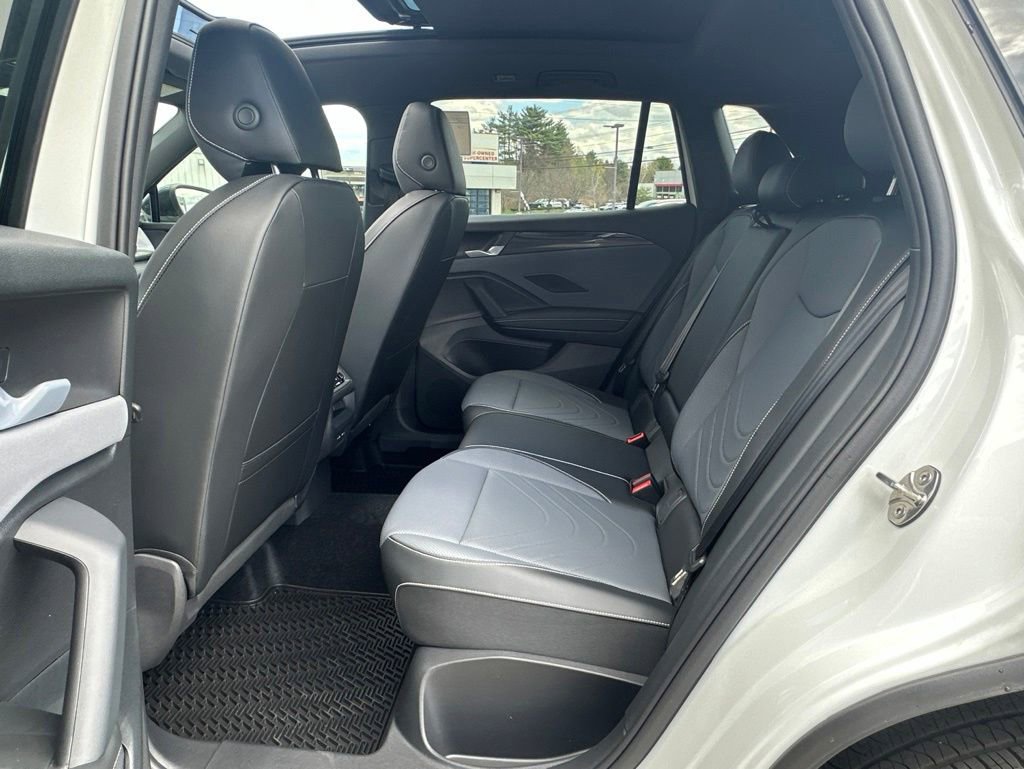 New 2026 Volkswagen Tiguan SE R-Line AWD/4WD image 24