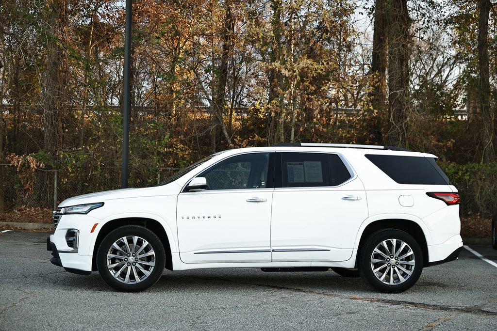 Used 2022 Chevrolet Traverse Premier image 2