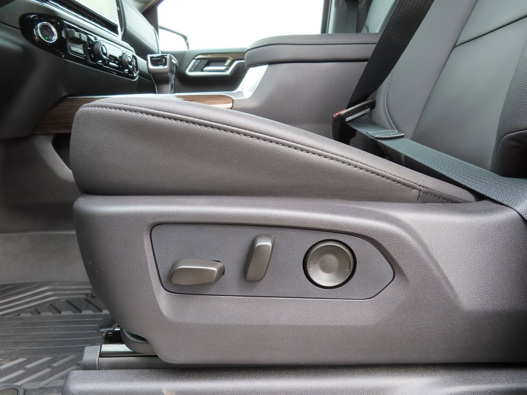 New 2026 Chevrolet Silverado 1500 RST w/ RST All Star Premium Package AWD/4WD image 9