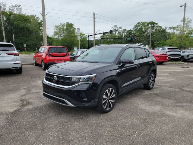 Used 2024 Volkswagen Taos SE FWD image 4