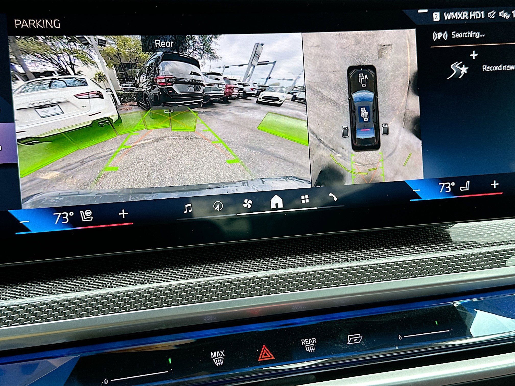 Used 2023 BMW 740i w/ Parking Assistance Package image 14