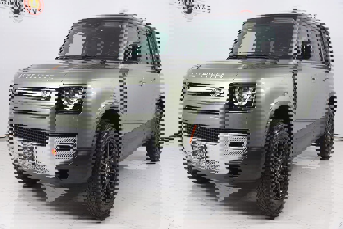 Used 2023 Land Rover Defender 110 S image 5