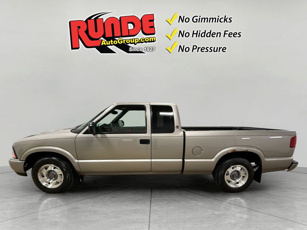 Used 2001 GMC Sonoma SLS w/ Super Spec Pkg 3 image 2