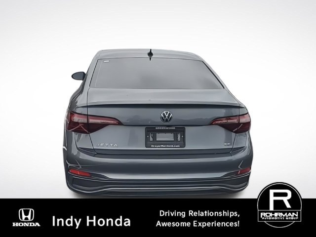 Used 2024 Volkswagen Jetta SE w/ Panoramic Sunroof Package FWD image 9