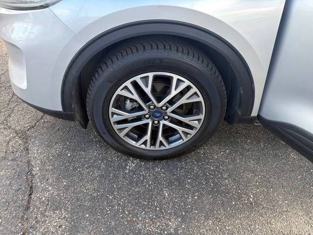 Used 2020 Ford Escape SEL image 30