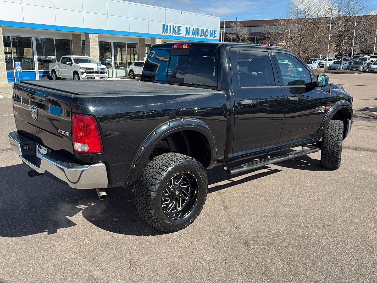 Used 2017 RAM 1500 Classic SLT image 6