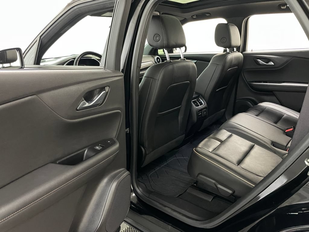 Used 2019 Chevrolet Blazer Premier w/ Sun and Wheels Package FWD image 46