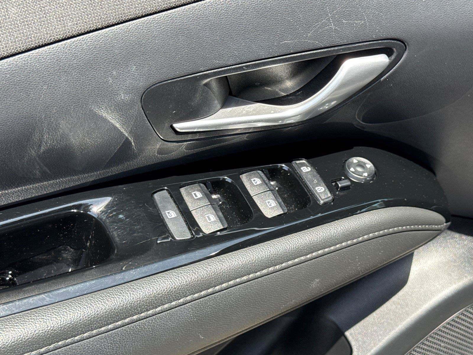 Used 2022 Hyundai Tucson Limited FWD image 30