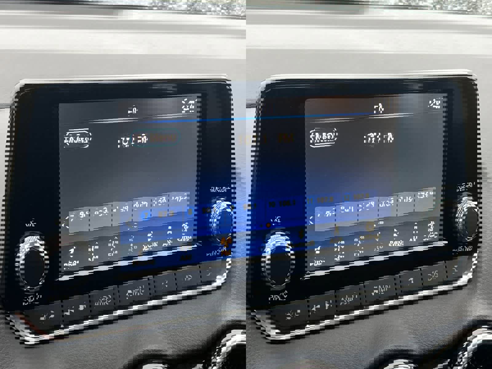 Used 2025 Nissan Sentra S image 18