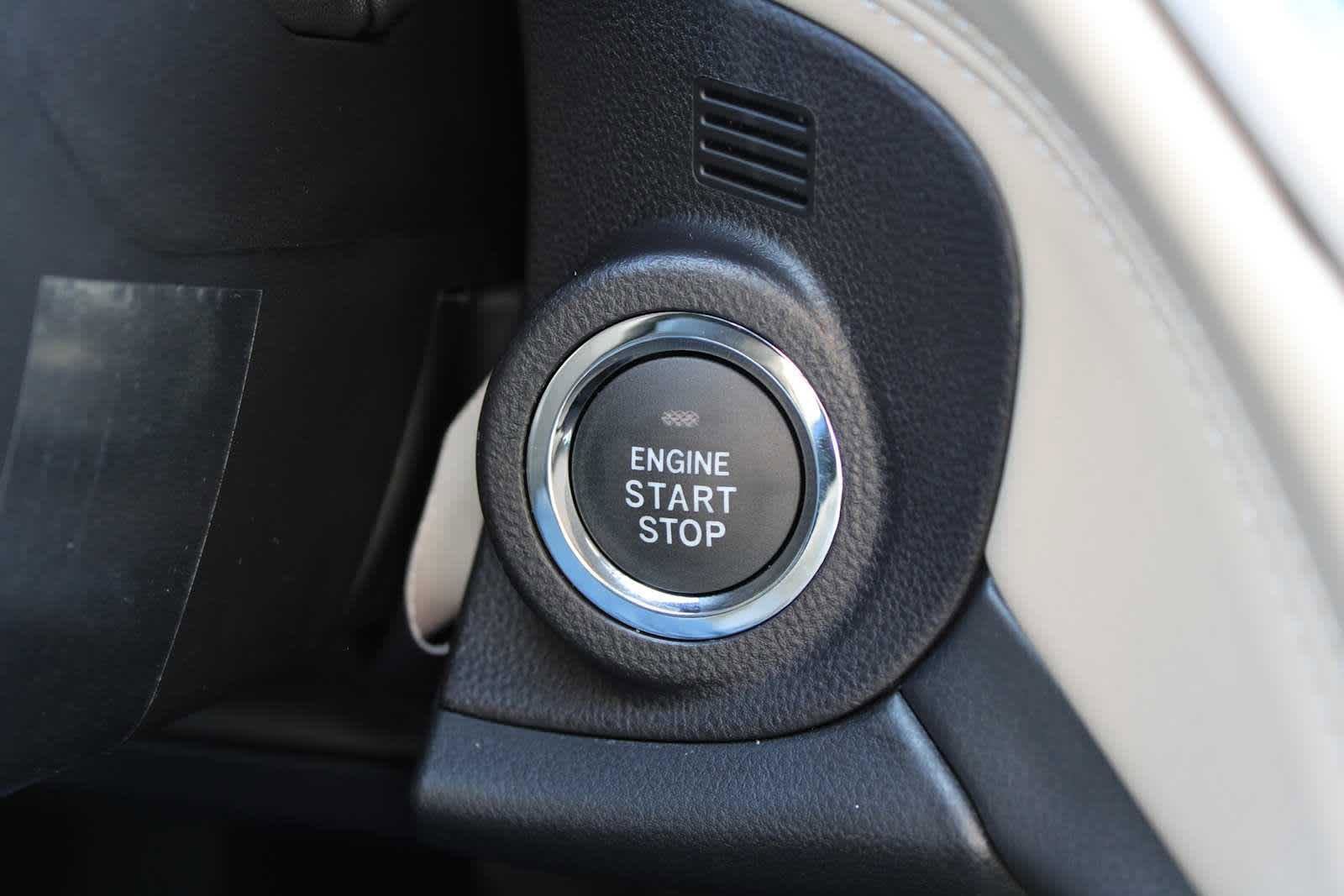 Used 2025 Subaru Outback Premium image 31