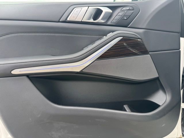 Certified 2026 BMW X7 xDrive40i image 12