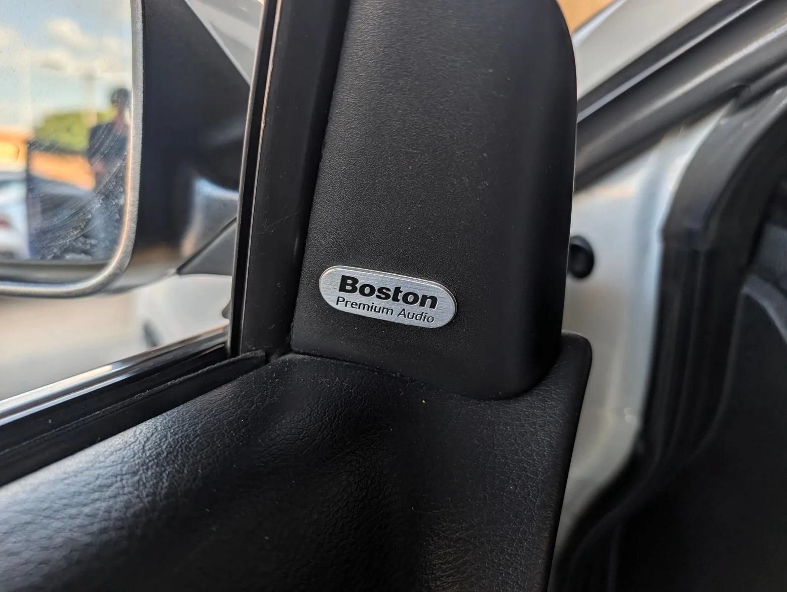 Used 2012 Chrysler 200 S FWD image 24