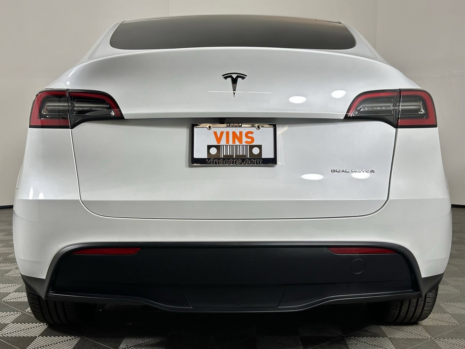 Used 2023 Tesla Model Y Long Range AWD/4WD image 9