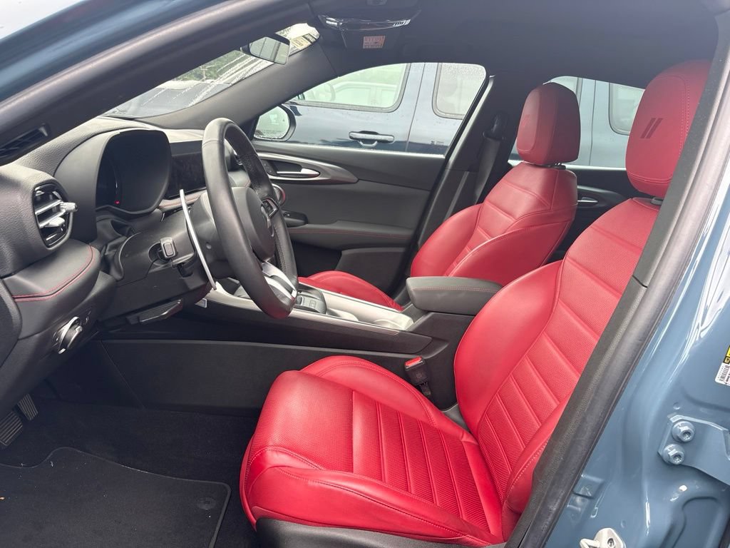 Used 2024 Dodge Hornet R/T Plus w/ Tech Pack Plus w/o Parking AWD/4WD image 6