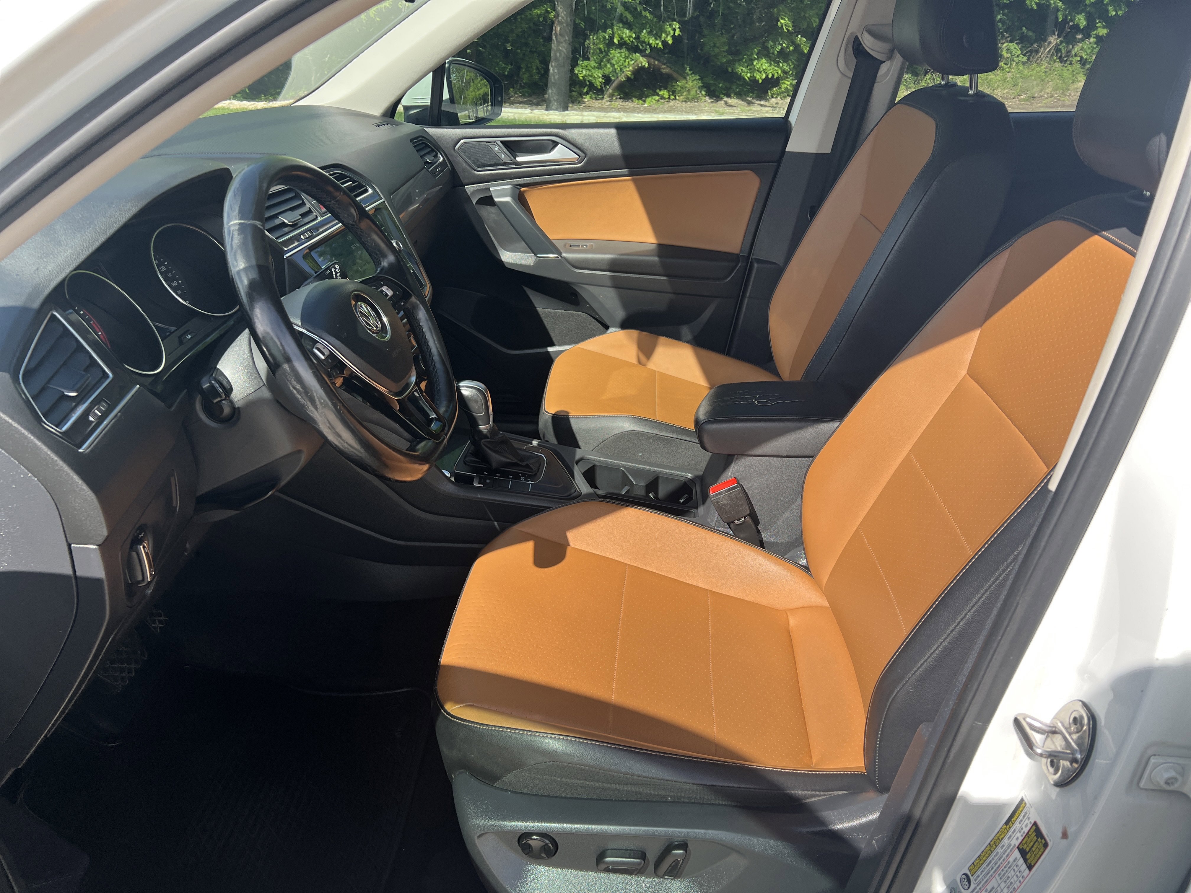 Used 2018 Volkswagen Tiguan SE image 15