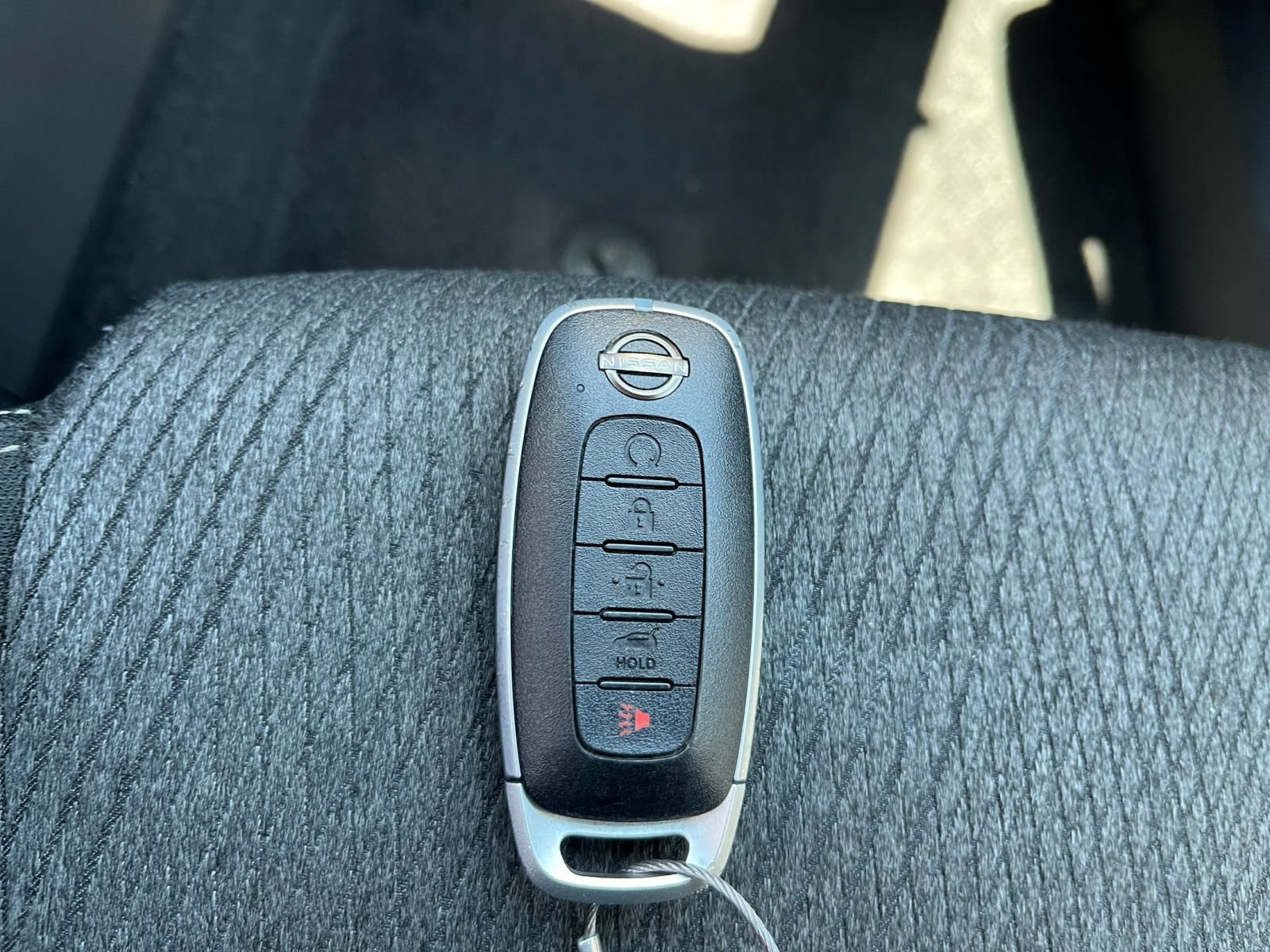 Used 2025 Nissan Rogue SV FWD image 21