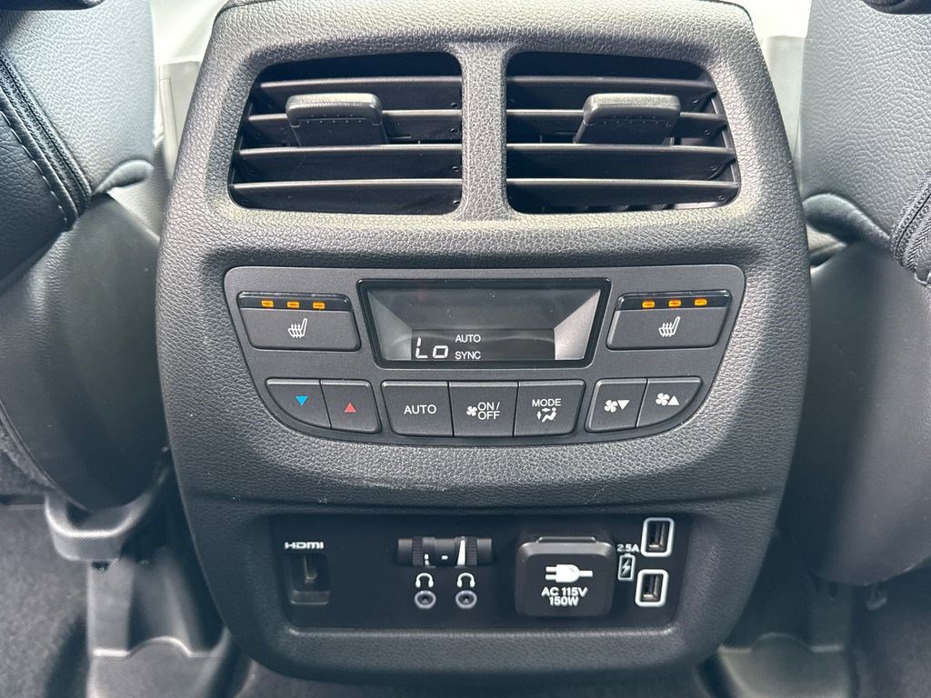Certified 2022 Honda Pilot Touring image 20