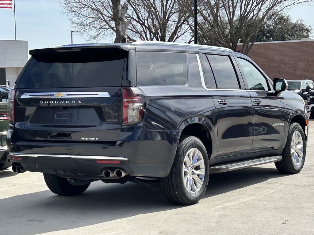 Used 2024 Chevrolet Suburban Premier AWD/4WD image 4