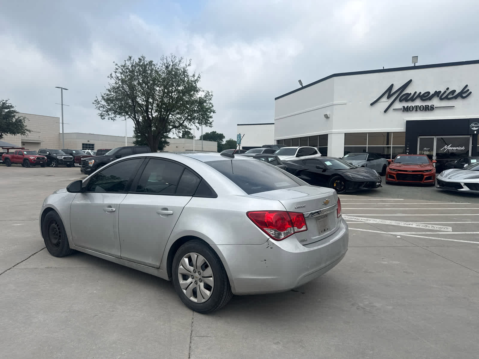 Used 2015 Chevrolet Cruze LS FWD image 5